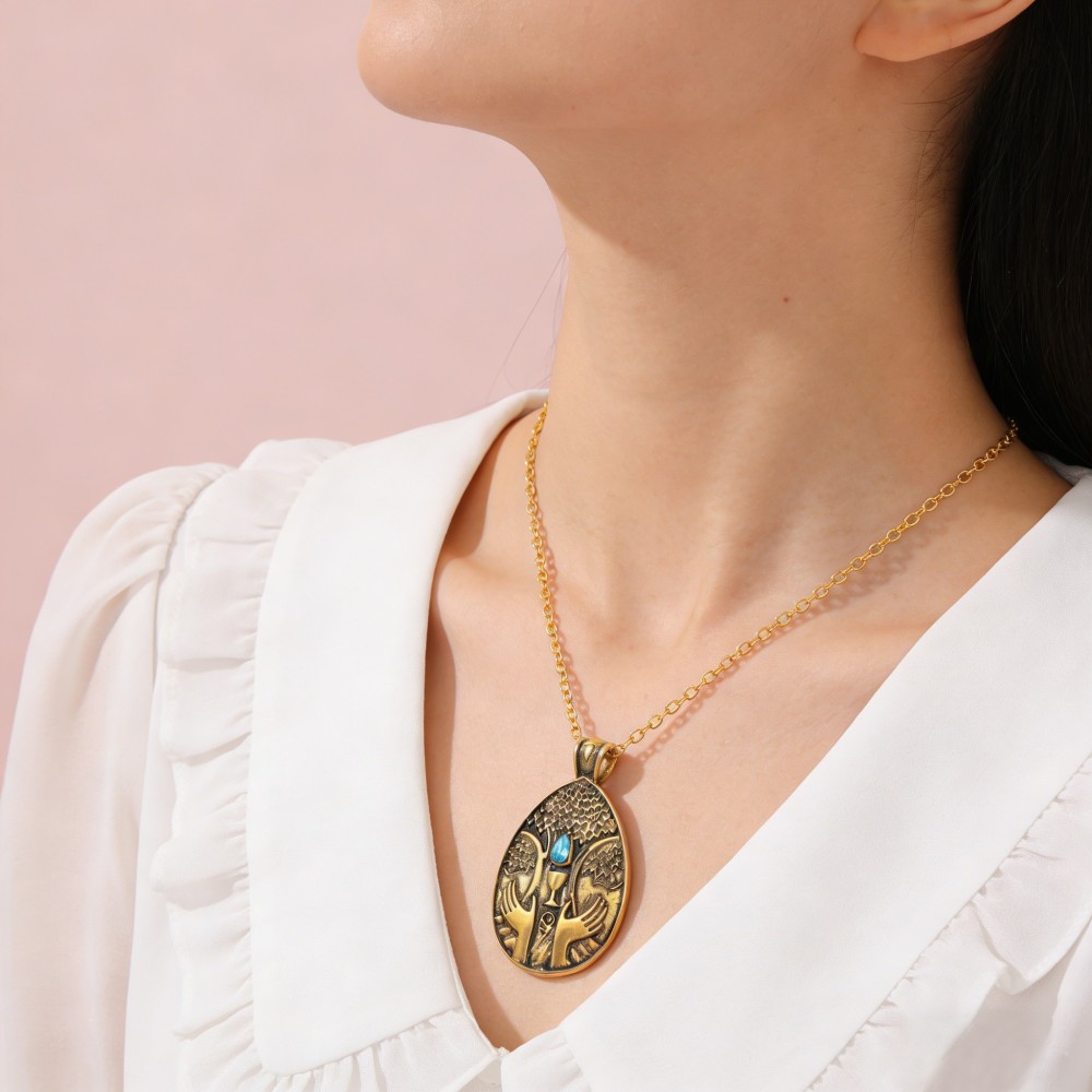 Vintage Game Pendant Necklace  - Vintage Gaming Accessories recension och pris