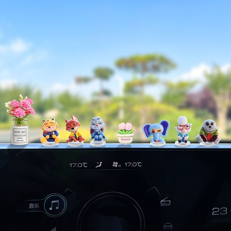Zootopia cartoon car ornament  - Gaming Accessories Anime recension och pris